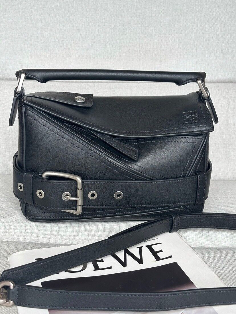 L0ew* small puzzle biker bag in shiny calfskin 16.5x24x10.5cm