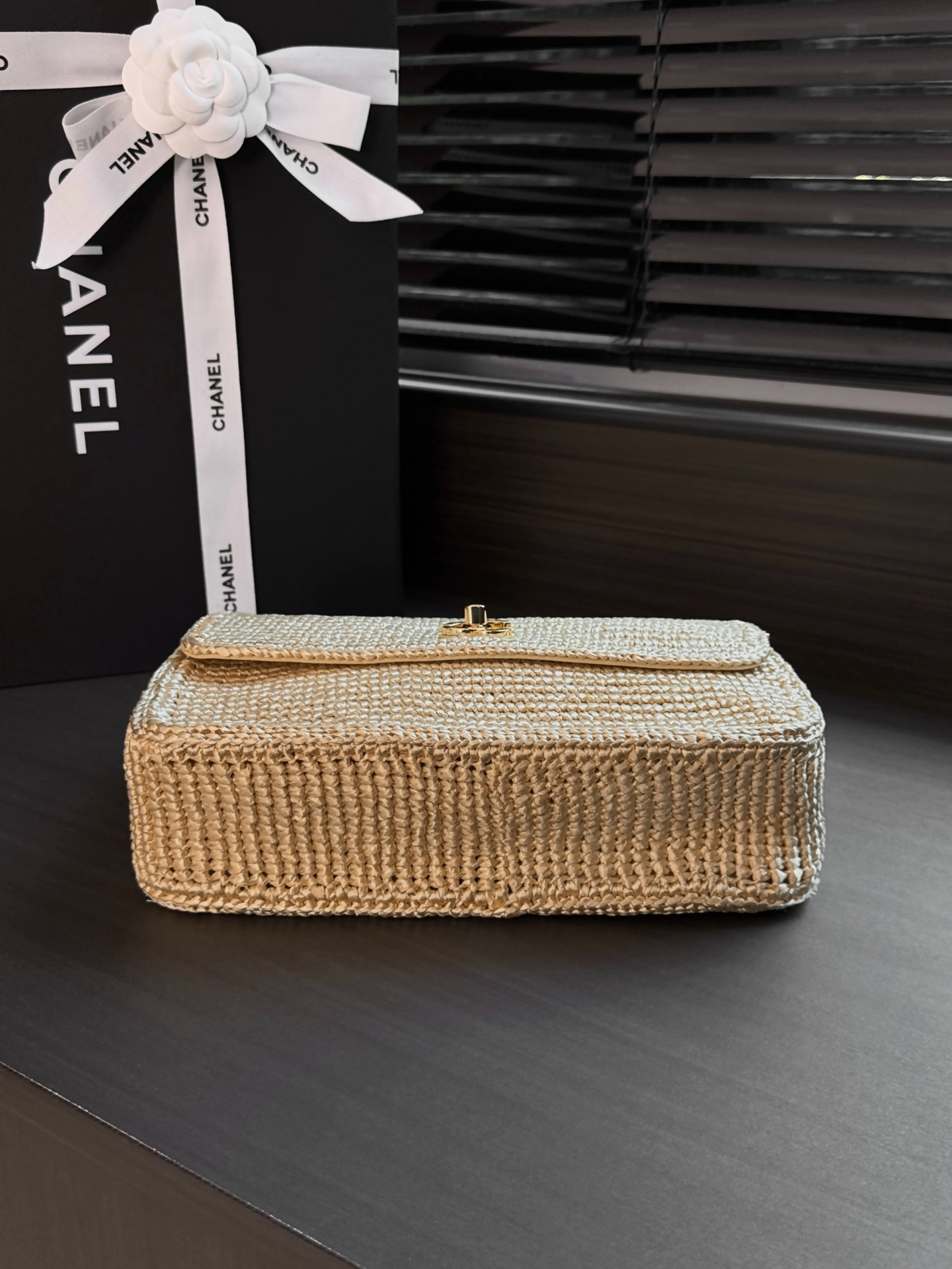 Ch*el flap bag as6088 16x25.5x7cm