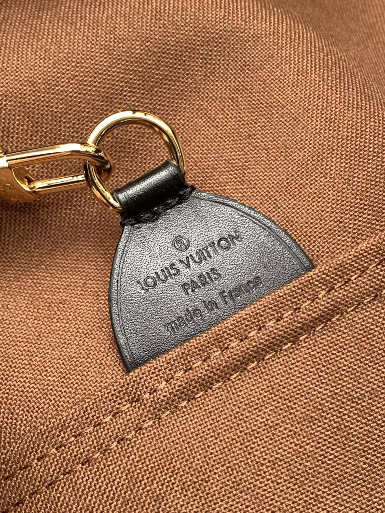 LV Atlantis GM M46817 34 x 34 x 13.5 cm