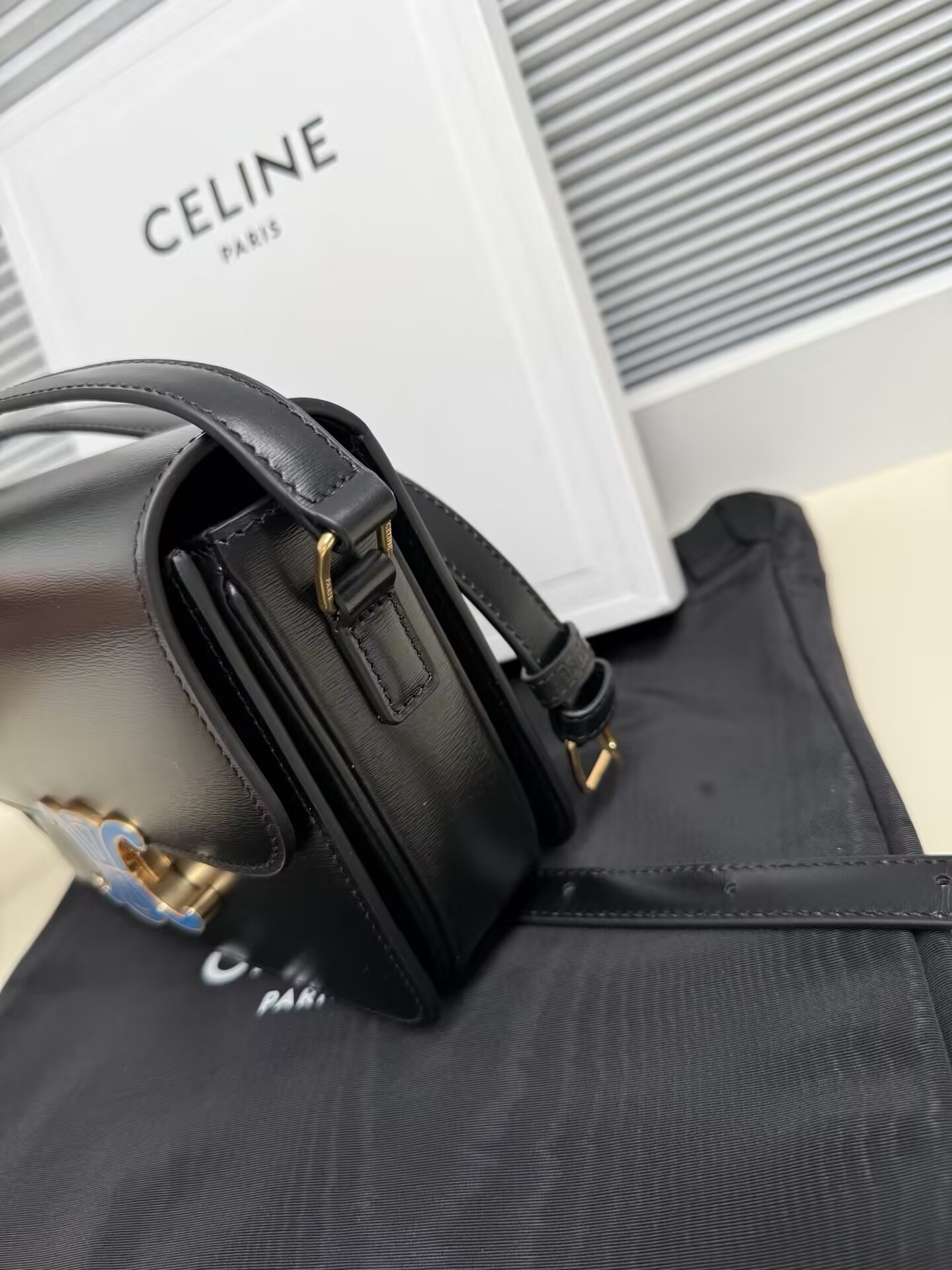 Ce**e teen triomphe enamel lock handbag 18.5x13.5x7cm