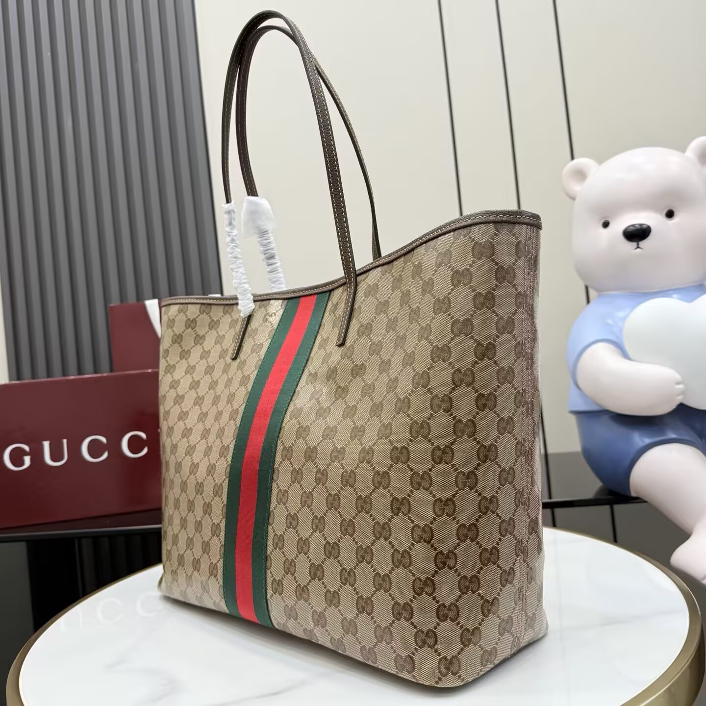 G*u*i tribeca large tote bag 38x29.5x13cm