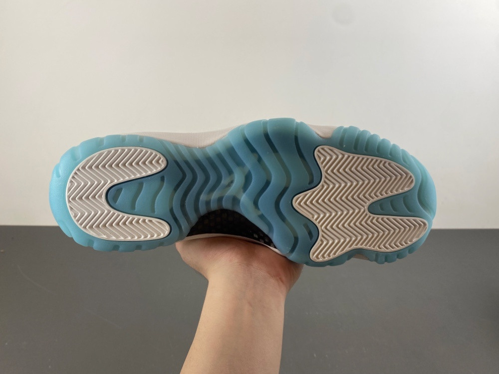 UA AIR Jordan 11 Retro