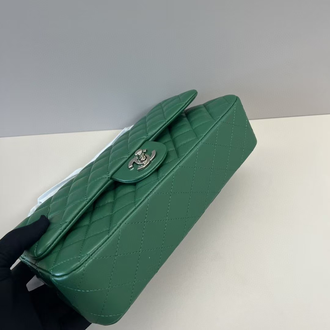 Ch*el flap bag 25x15x6cm