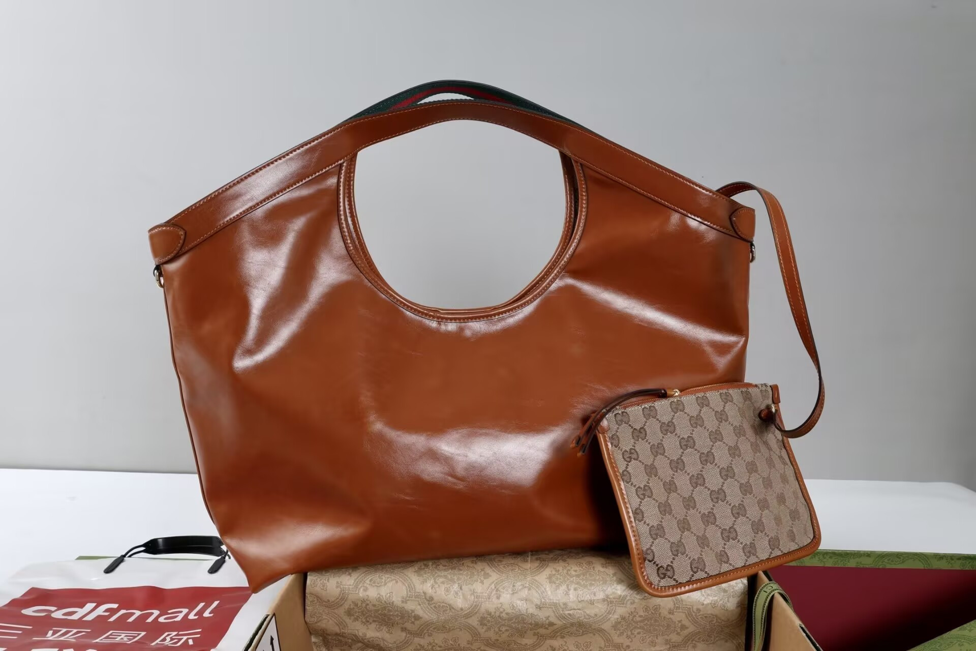G*u*i large giglio shopper 42(60)x47x16cm