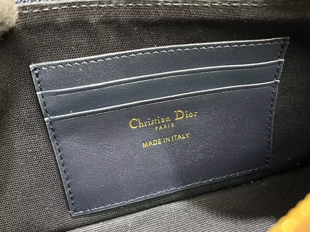 D*or 30 montaigne wanderlust mini bag blue D*or oblique jacquard and smooth calfskin 26x12x7cm