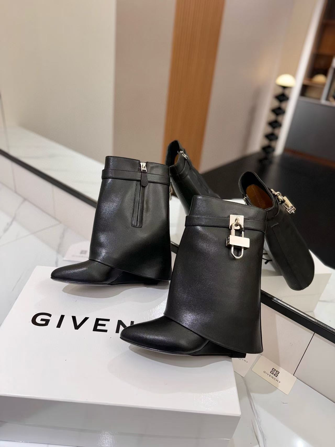 UA Givenchy boots