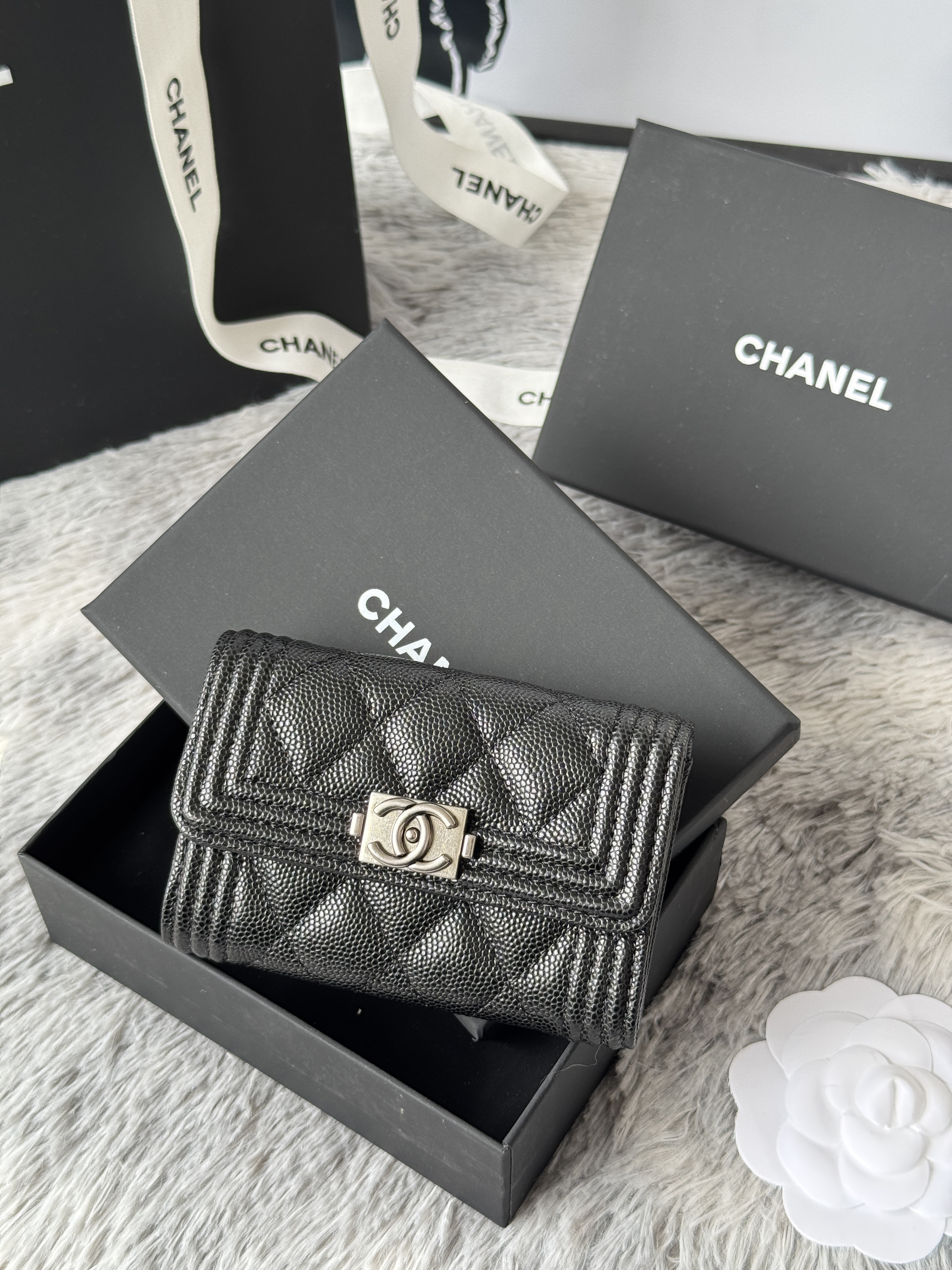 Ch*el boy Ch*el flap card holder a80603 7.5x11.3x2.1cm