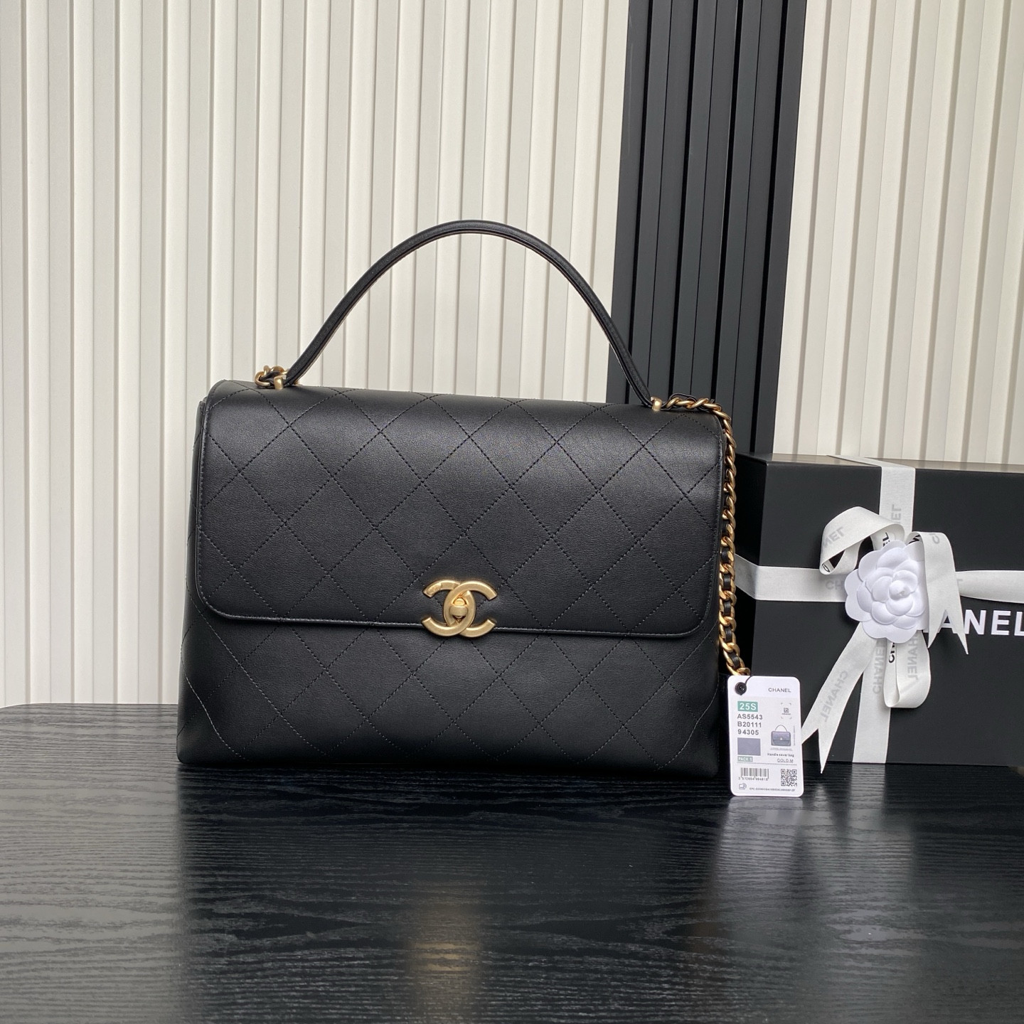 Ch*el maxi flap bag with top handle as5543 26x37x10cm