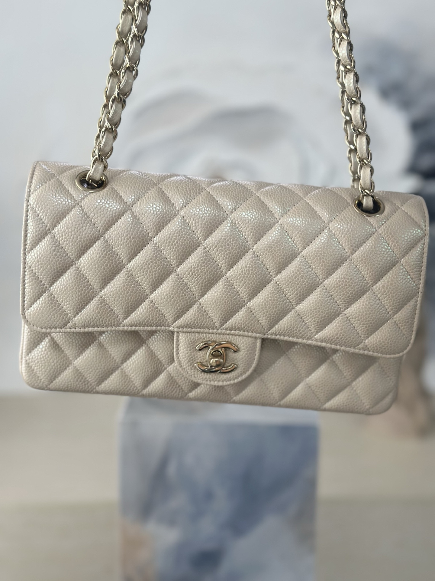 Ch*el flap bag pearlescent light beige as1112 25.5x15.5x6cm