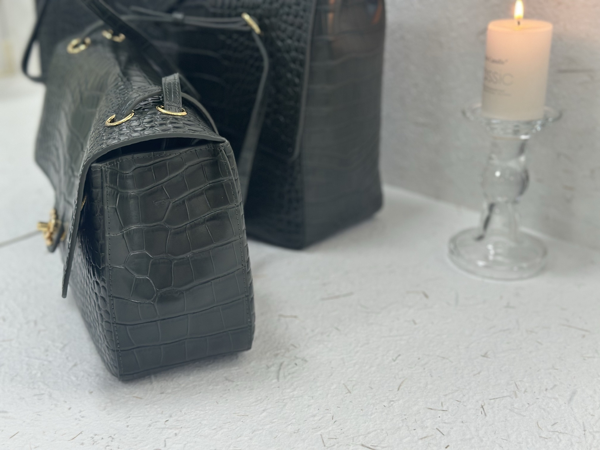 Ch*el maxi flap bag olive green gold hardware as6231 19.5x32x10cm