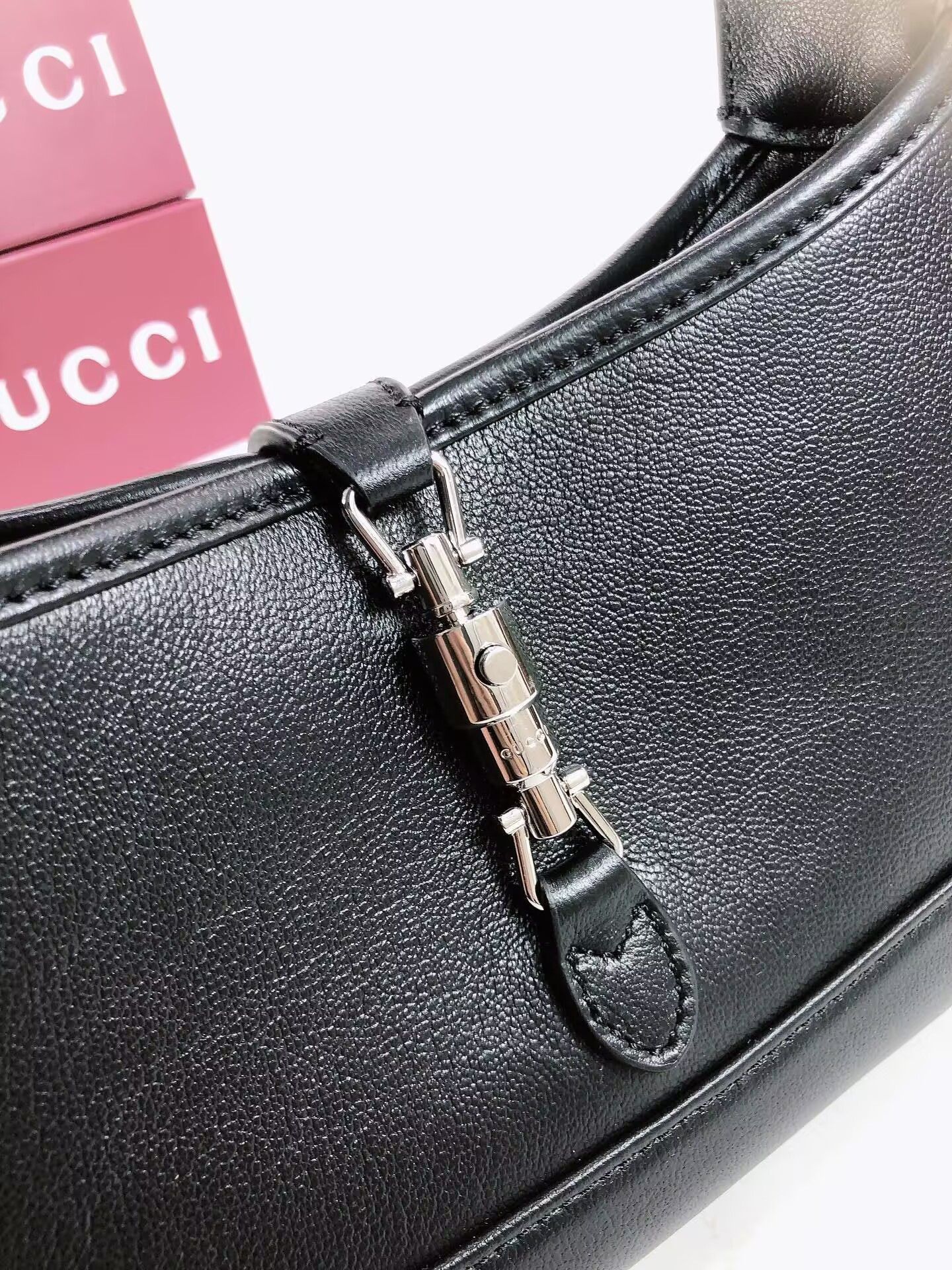 G*u*i jackie slim shoulder bag 27x13x3.5cm