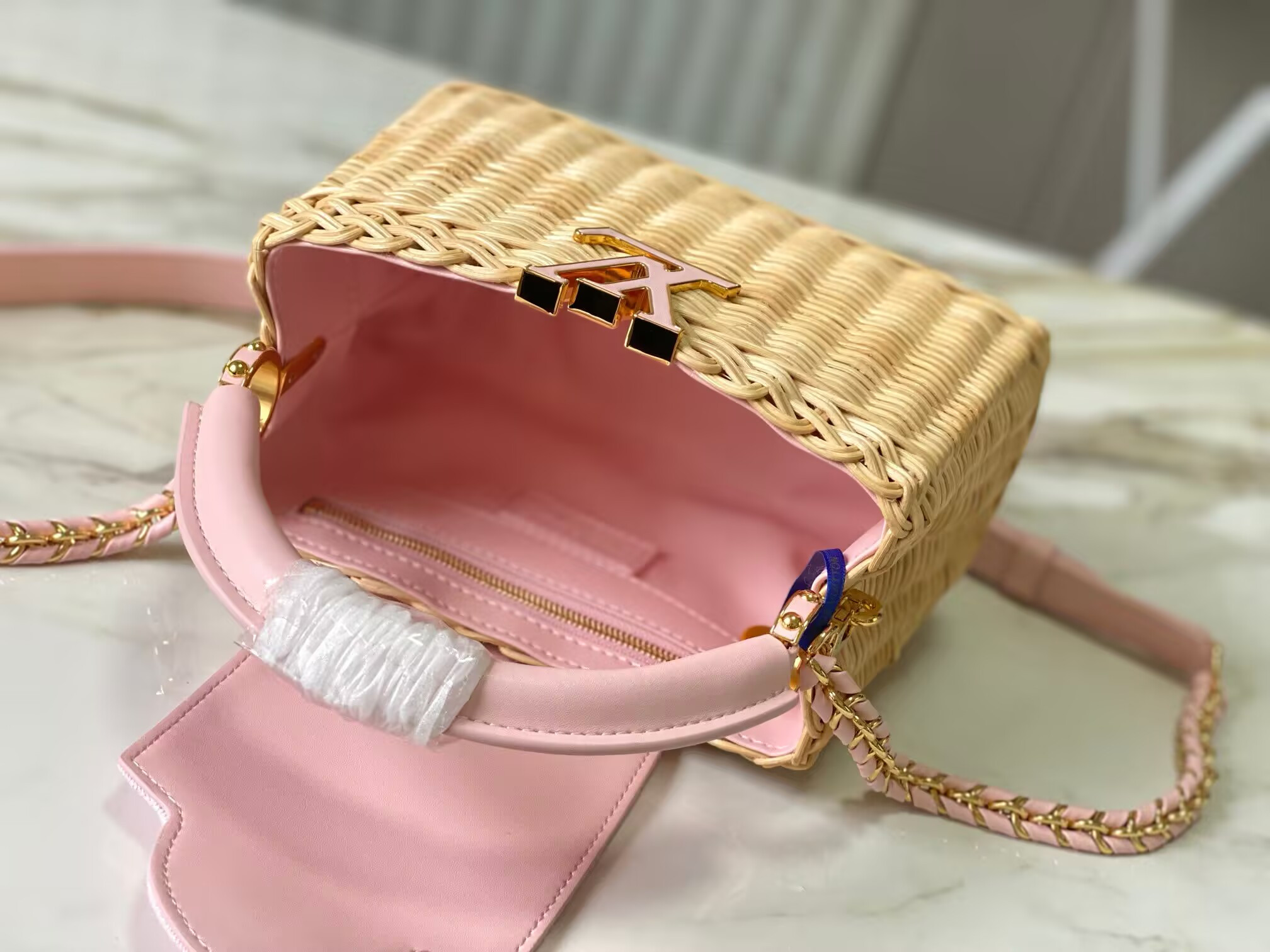 LV Capucines Mini M48895 21x13x8cm