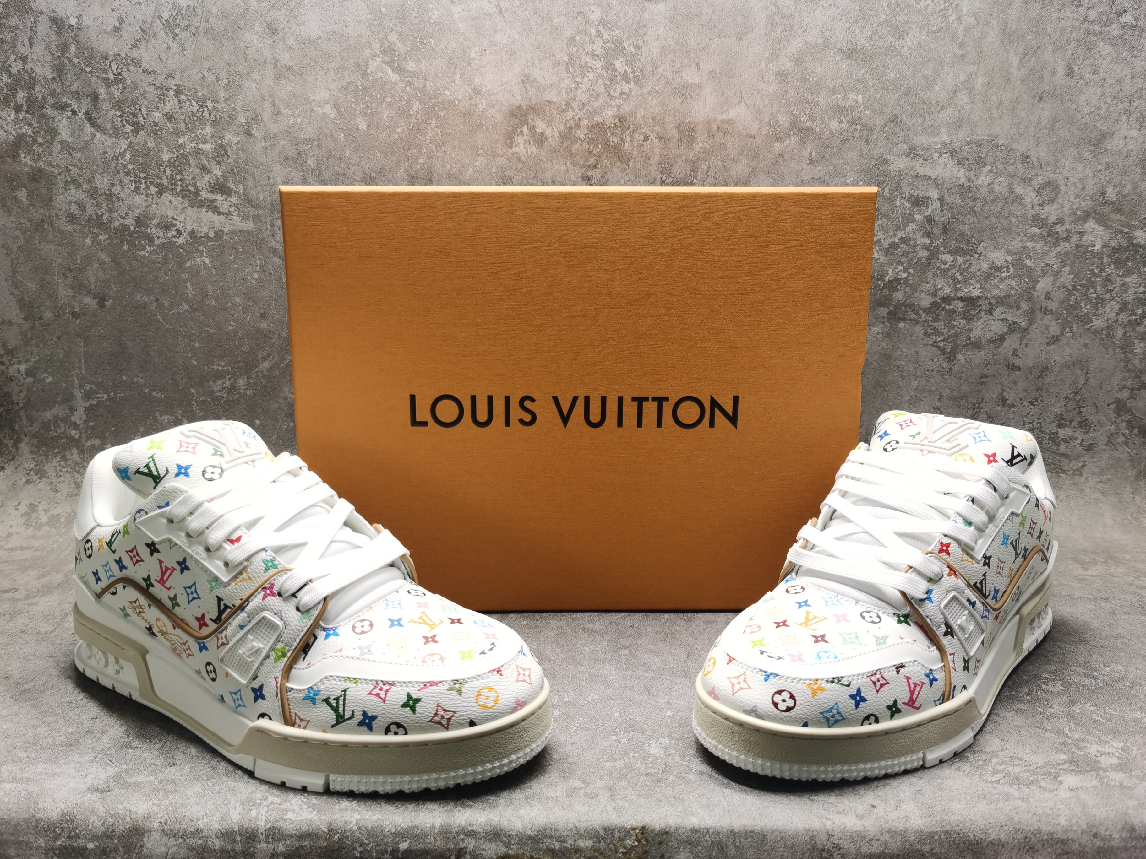 UA LV Trainer Sneaker