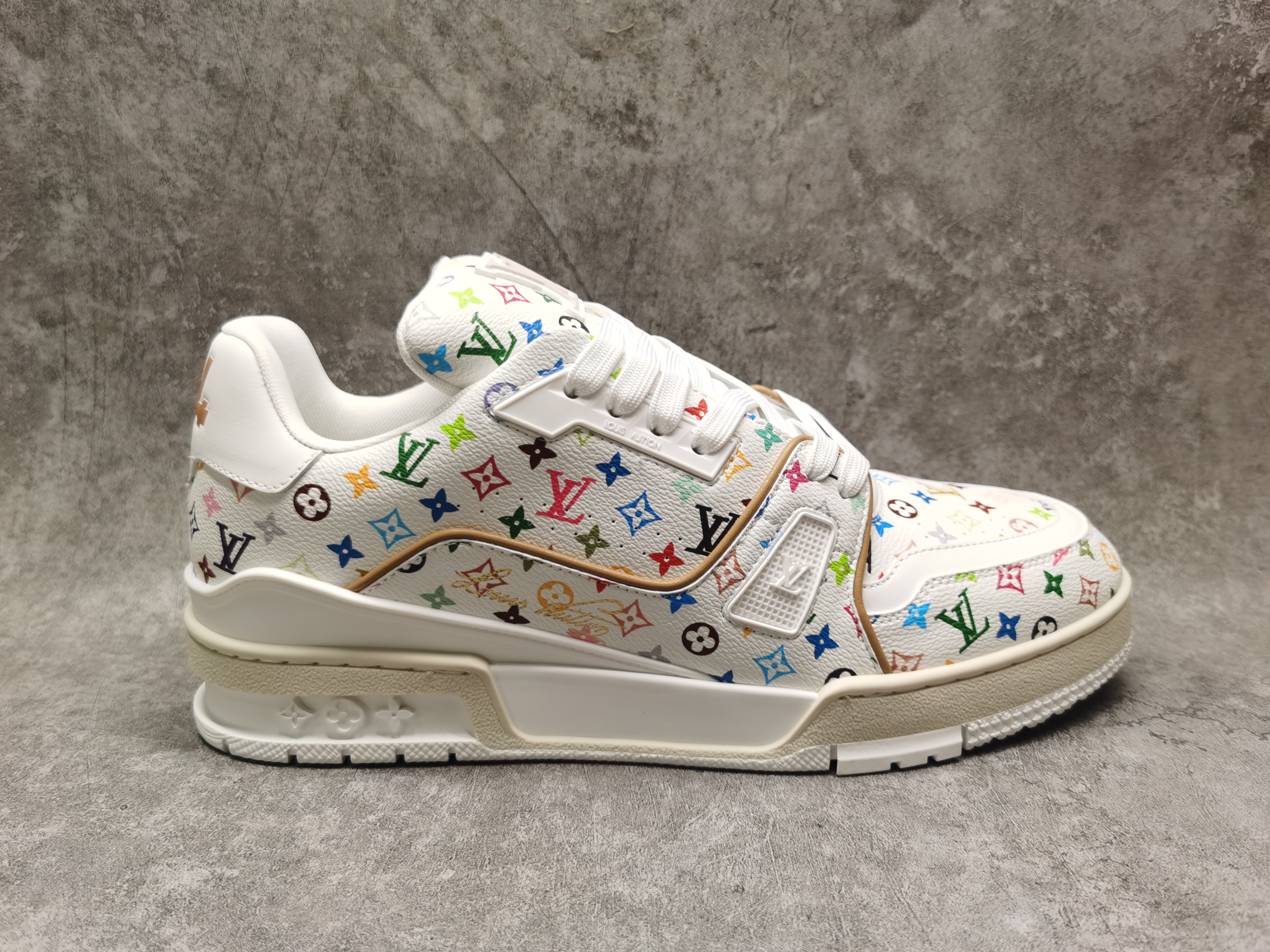 UA LV Trainer Sneaker