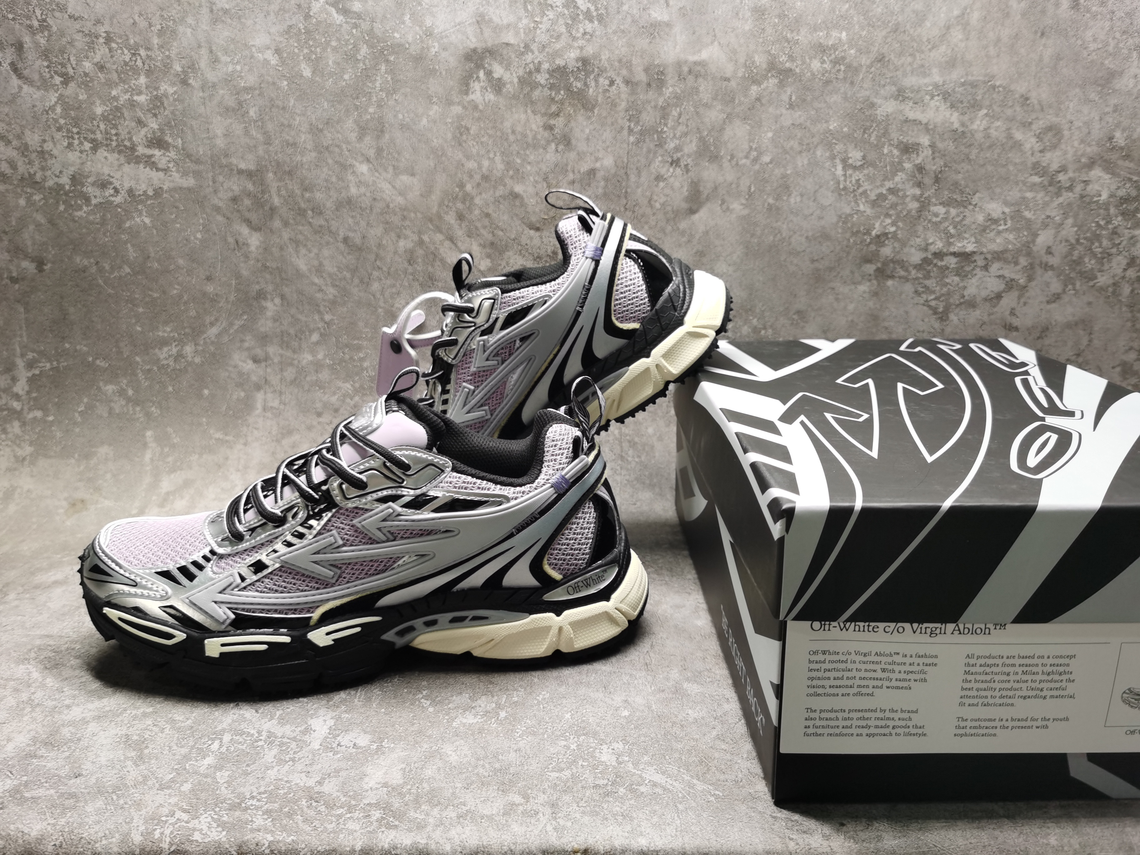 UA Off-White "BE RIGHT BACK"