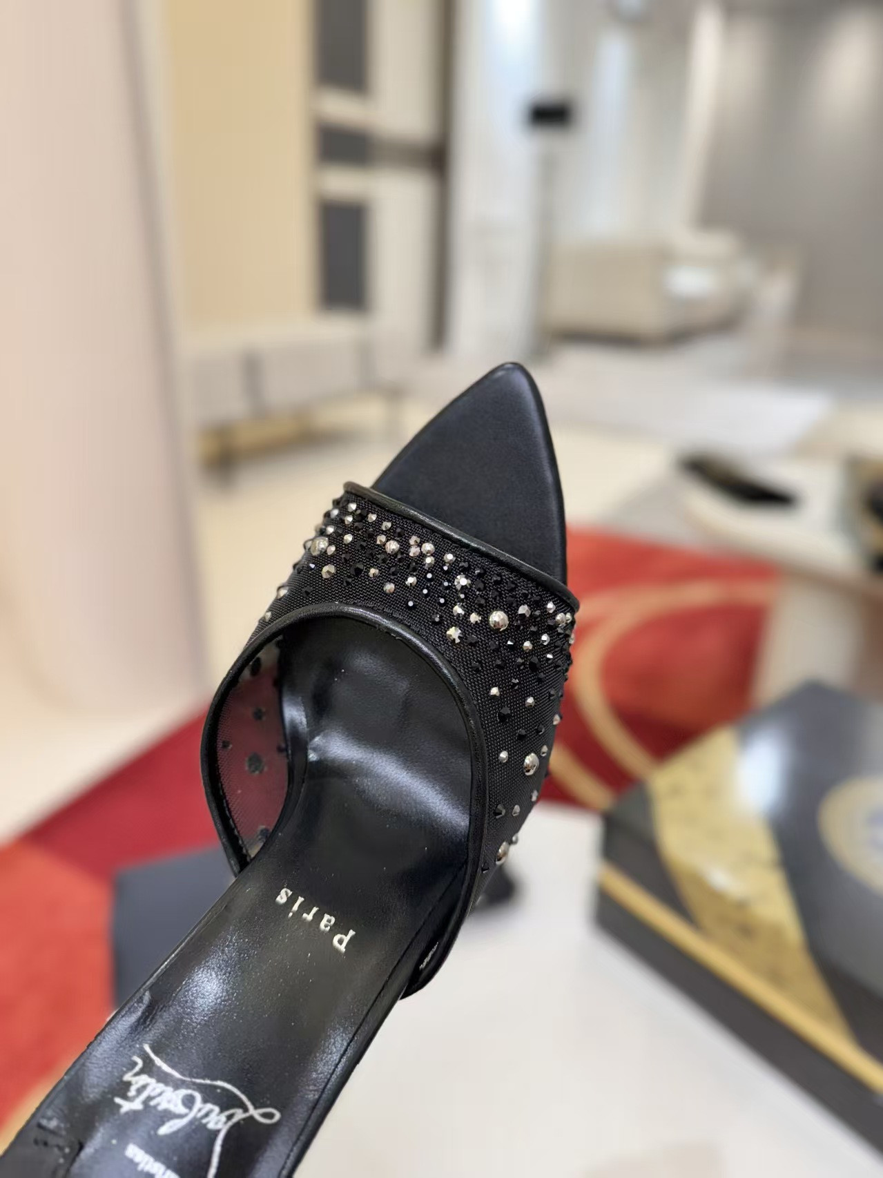ua Ch**an louboutin miss z mule
