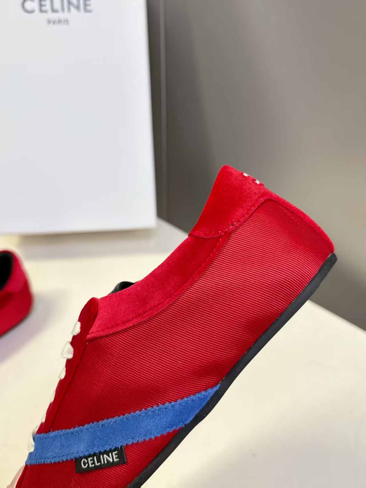 ua Ce**e the flat sneaker