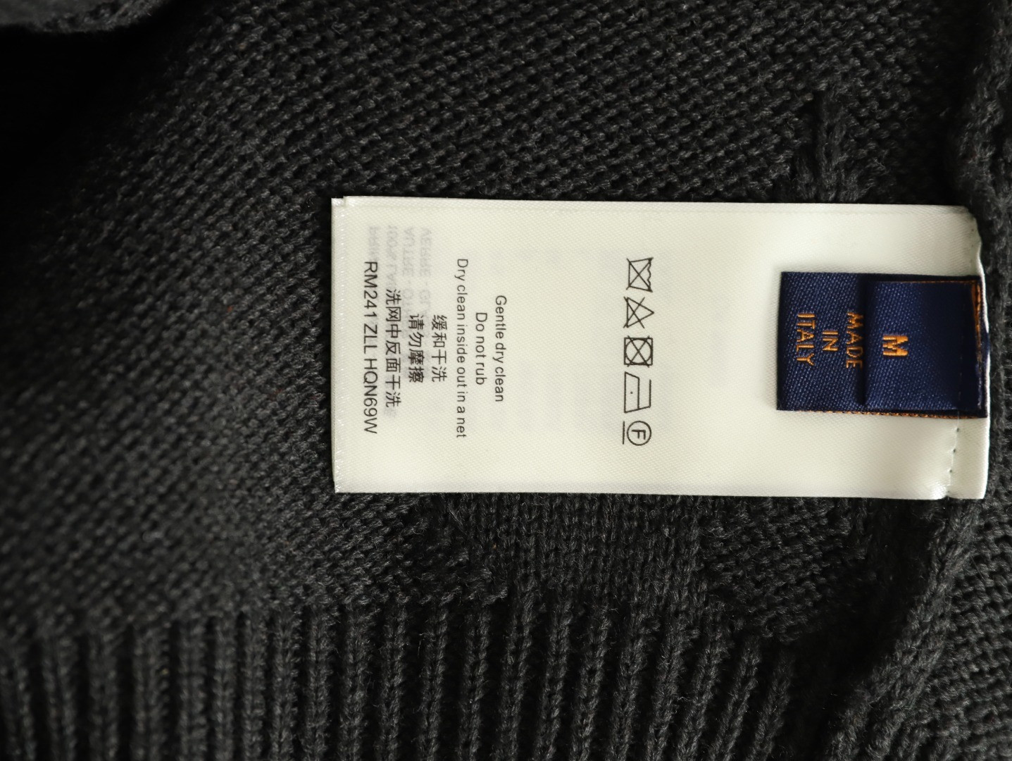 l0*is V*t0n lv 24fw sweaters