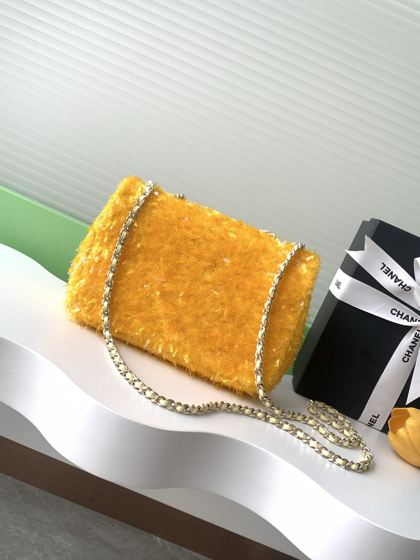 Ch*el sequin flap bag as4561 14x21x8cm