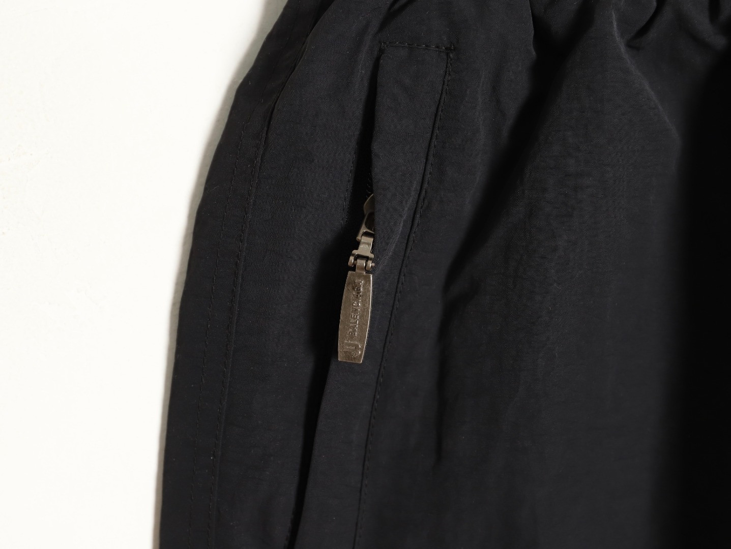 Ba*len*cia*ga shorts