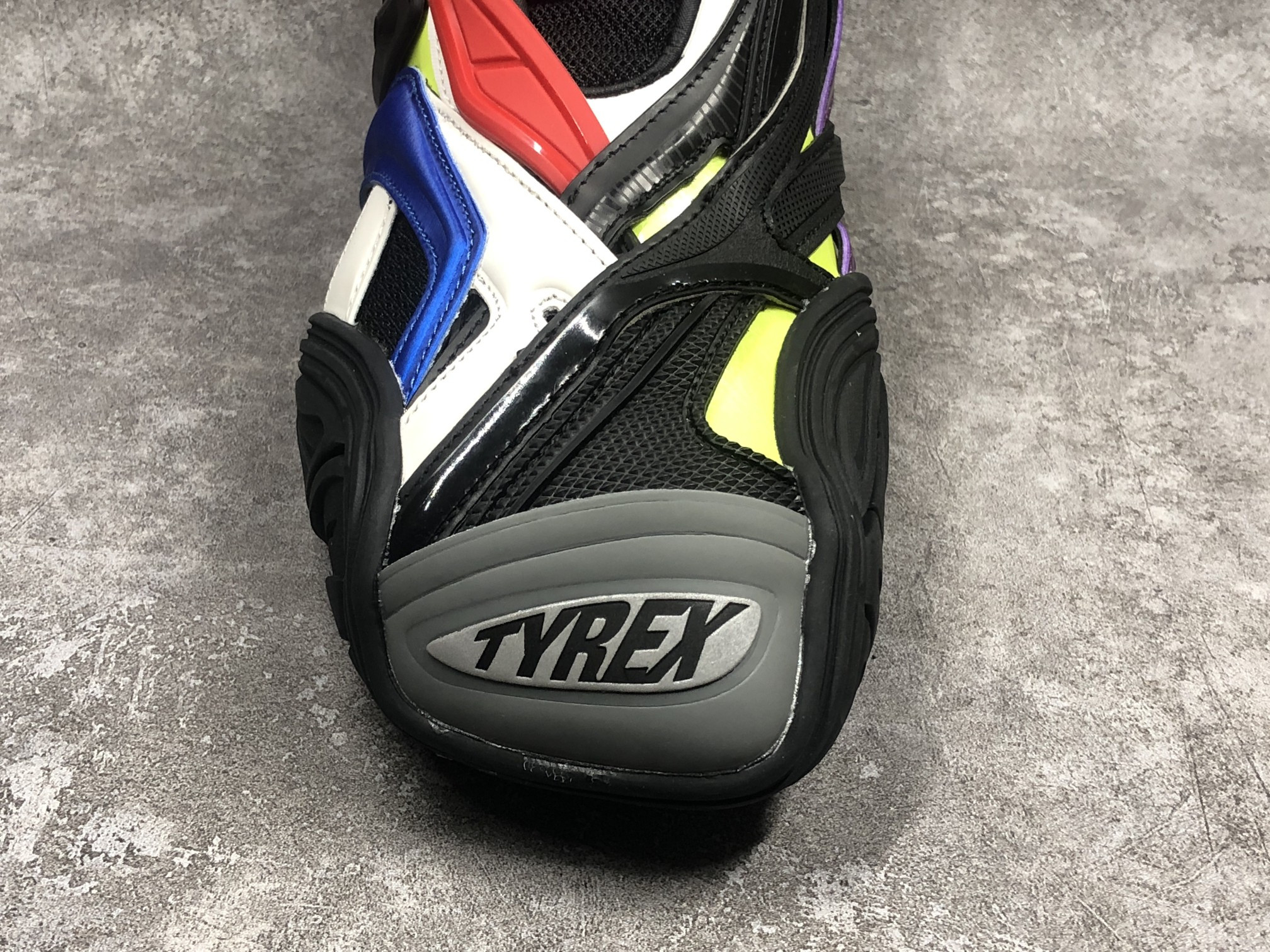 Balenciga 5.0 Red Blue White