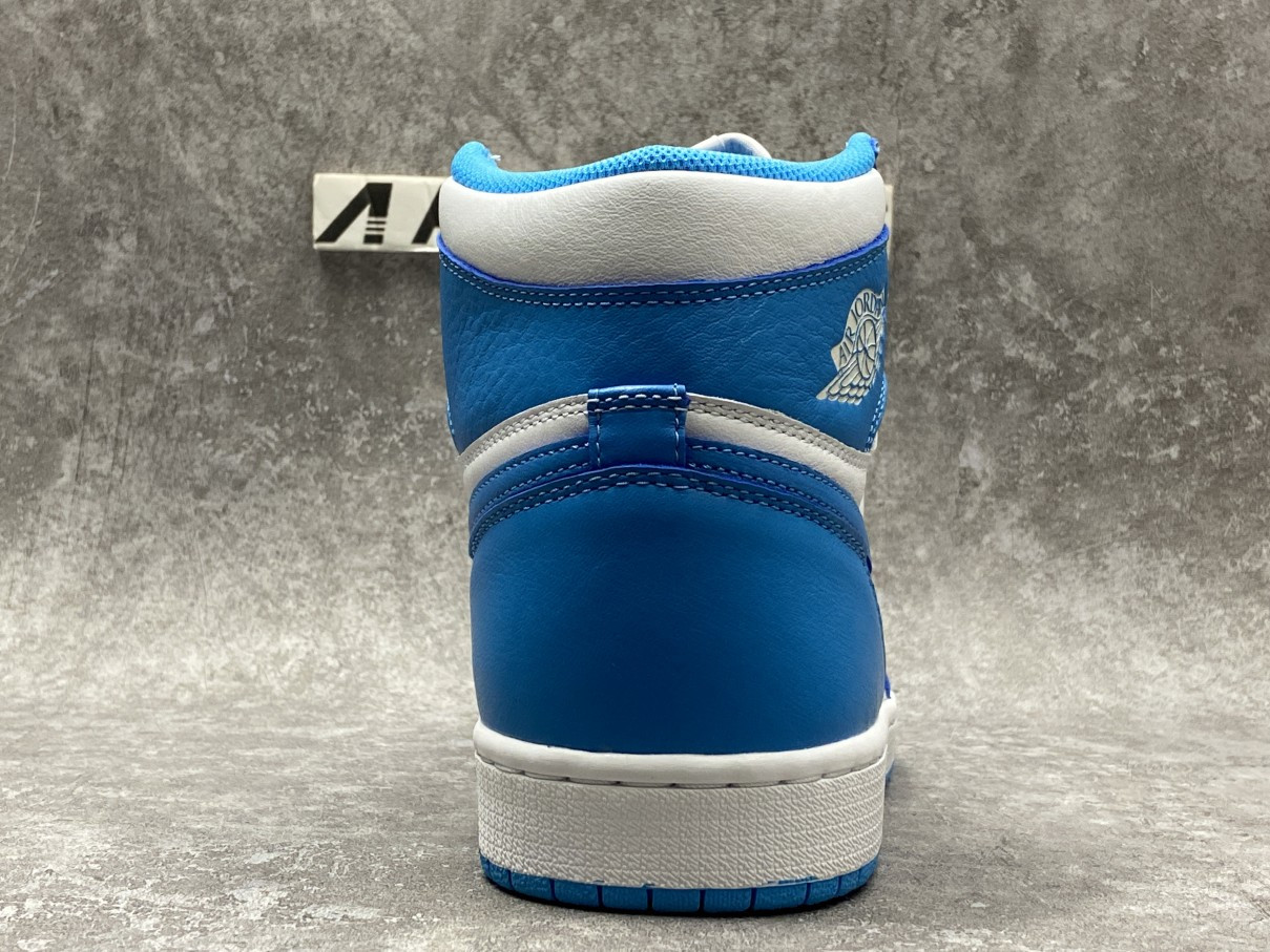 Air Jordan 1 Retro High UNC