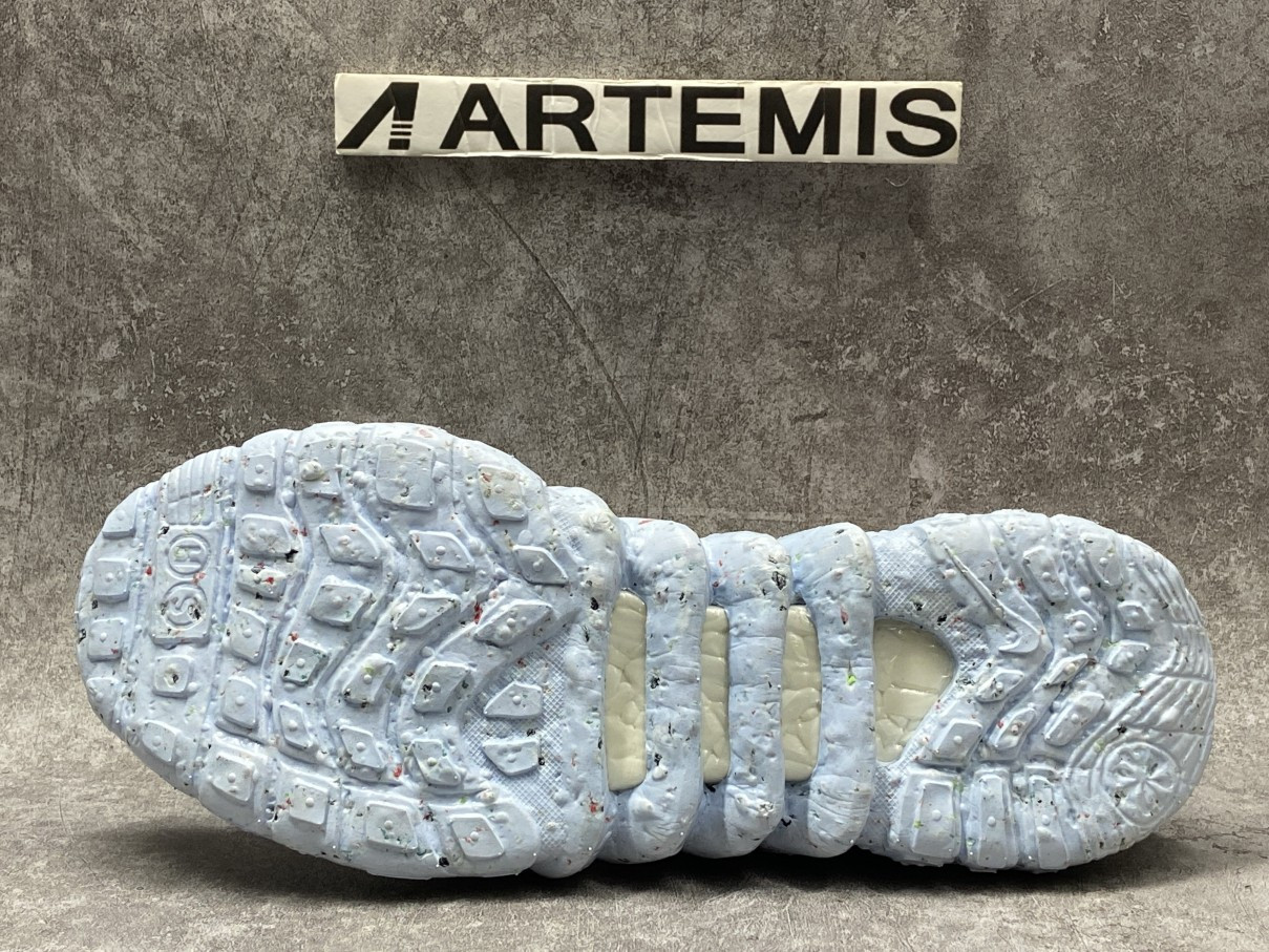 Nike Space Hippie 02 Vast Grey Hyper Crimson