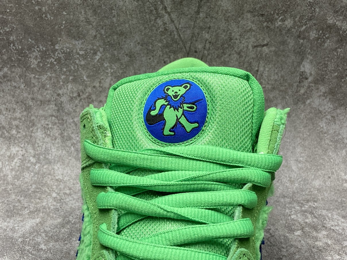 Grateful Dead x Nike SB Dunk Low Green Bear