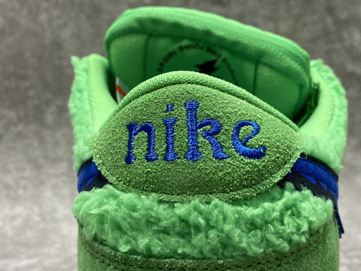 Grateful Dead x Nike SB Dunk Low Green Bear