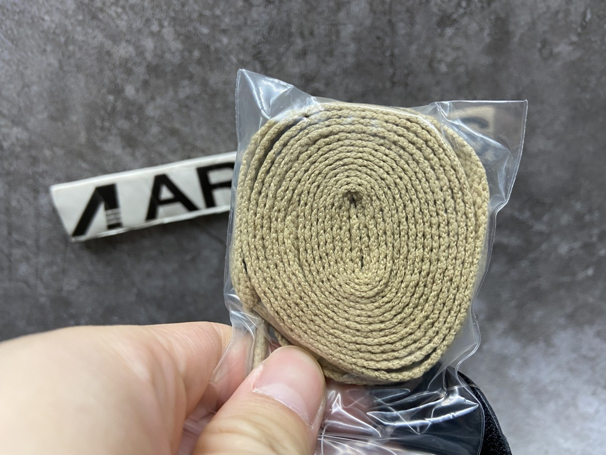 Air Jordan 1 Retro High Black Metallic Gold