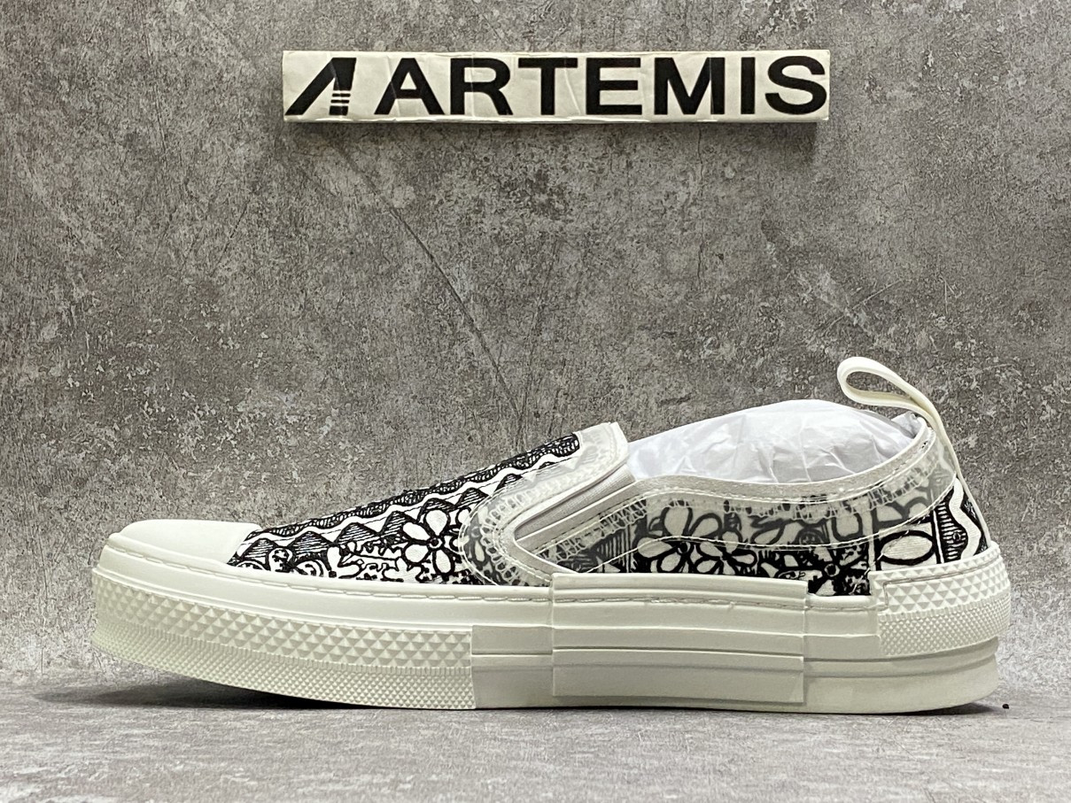 D*or and shawn b23 slip on black white embroidery