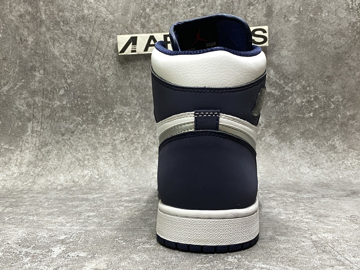 Air Jordan 1 Retro High Midnight Navy