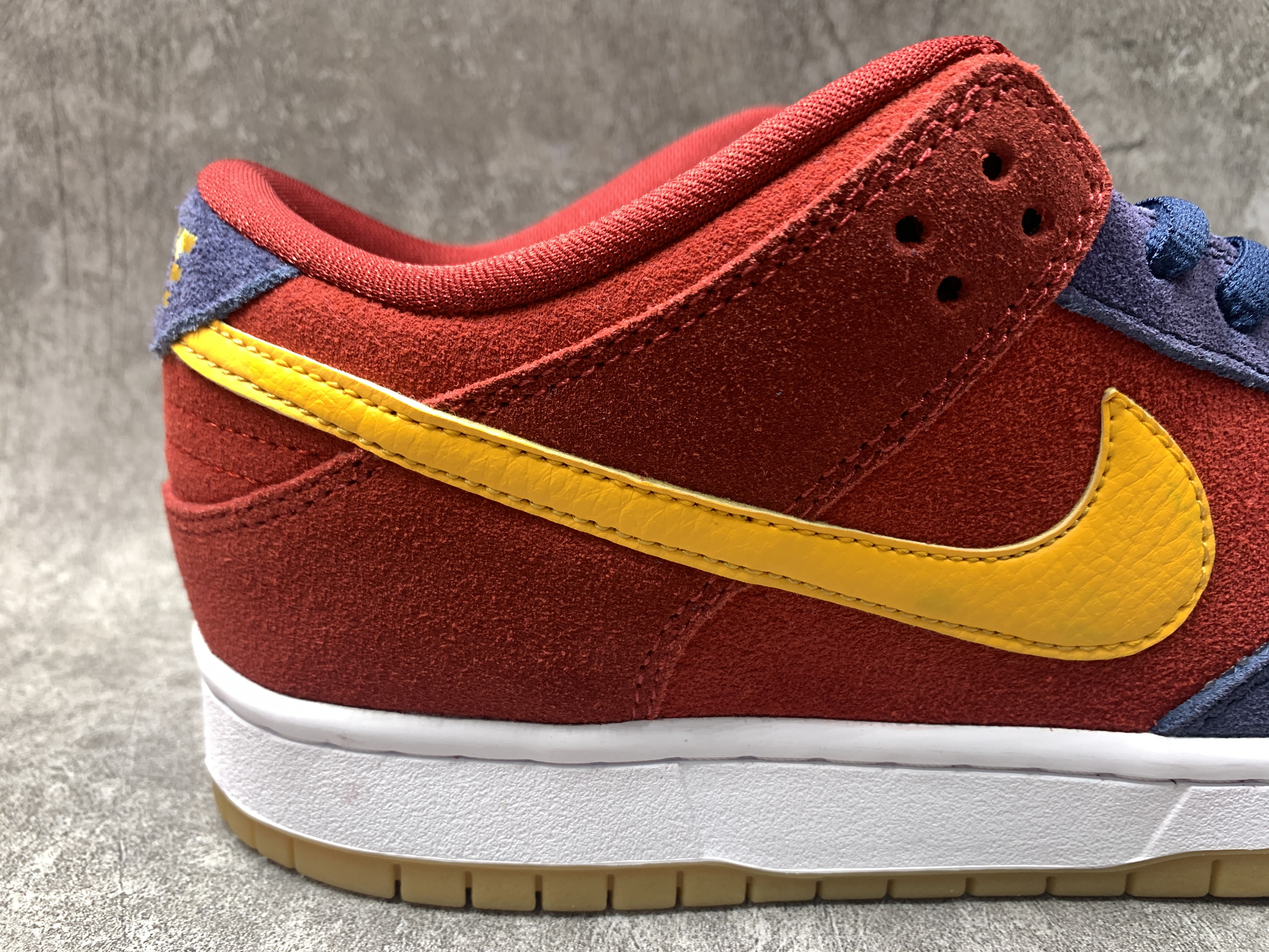 Nike SB Dunk Low Barcelona