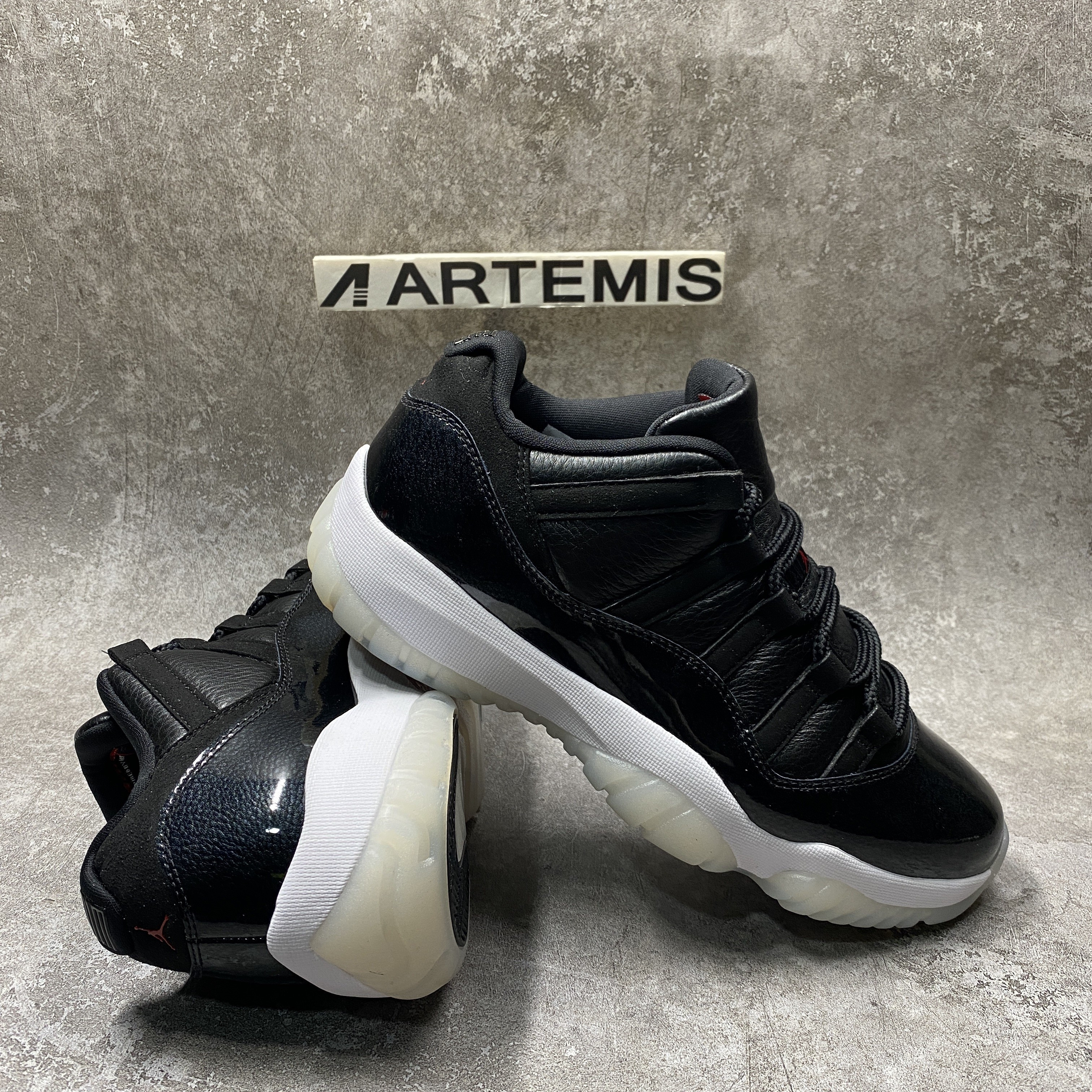 Air Jordan 11 Retro Low 72-10