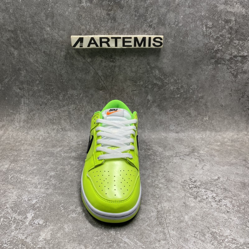 Nike Dunk Low SE Glow In The Dark