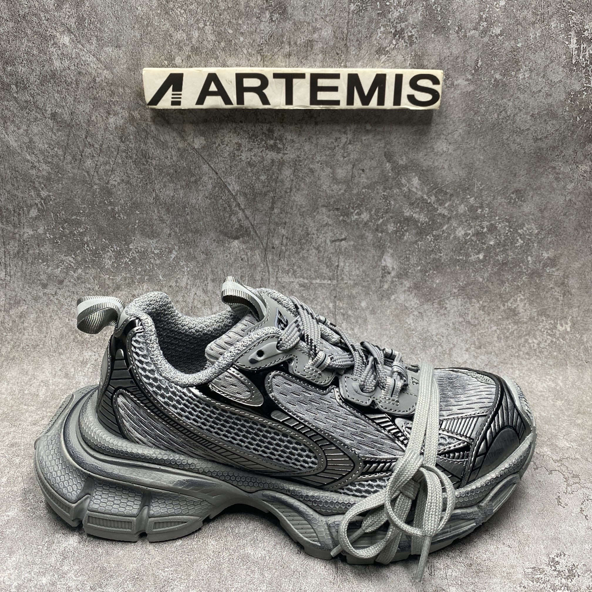 Balenciga 3XL Low-Top Mesh Sneakers Grey Black