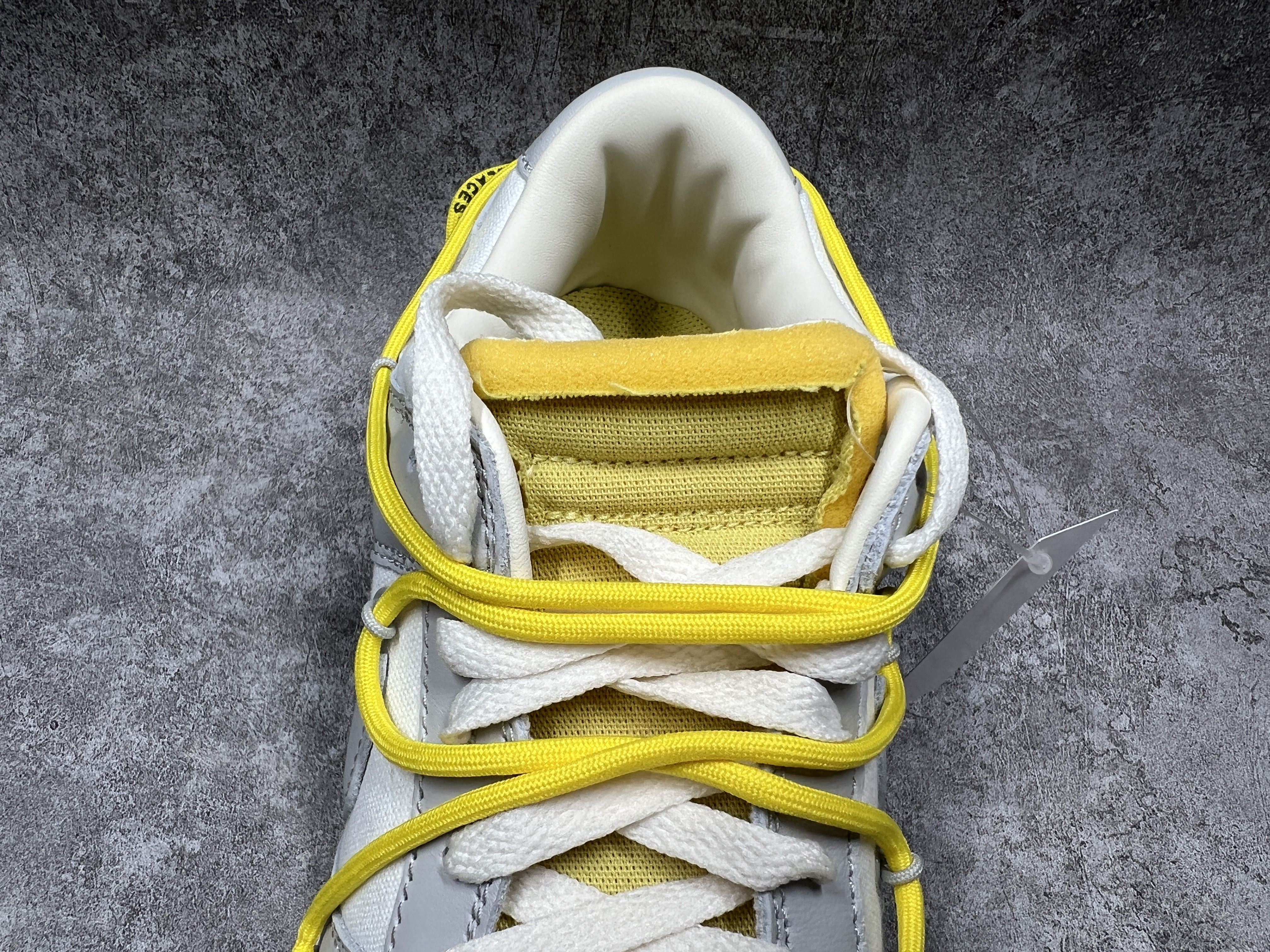 Nike Dunk Low Off-White Lot 29