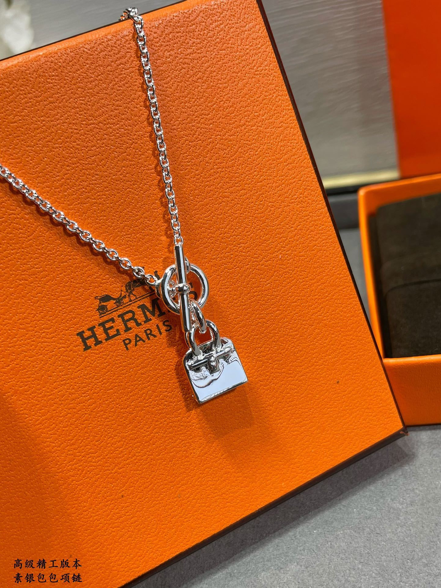H**mes classic kelly bag necklace ag925
