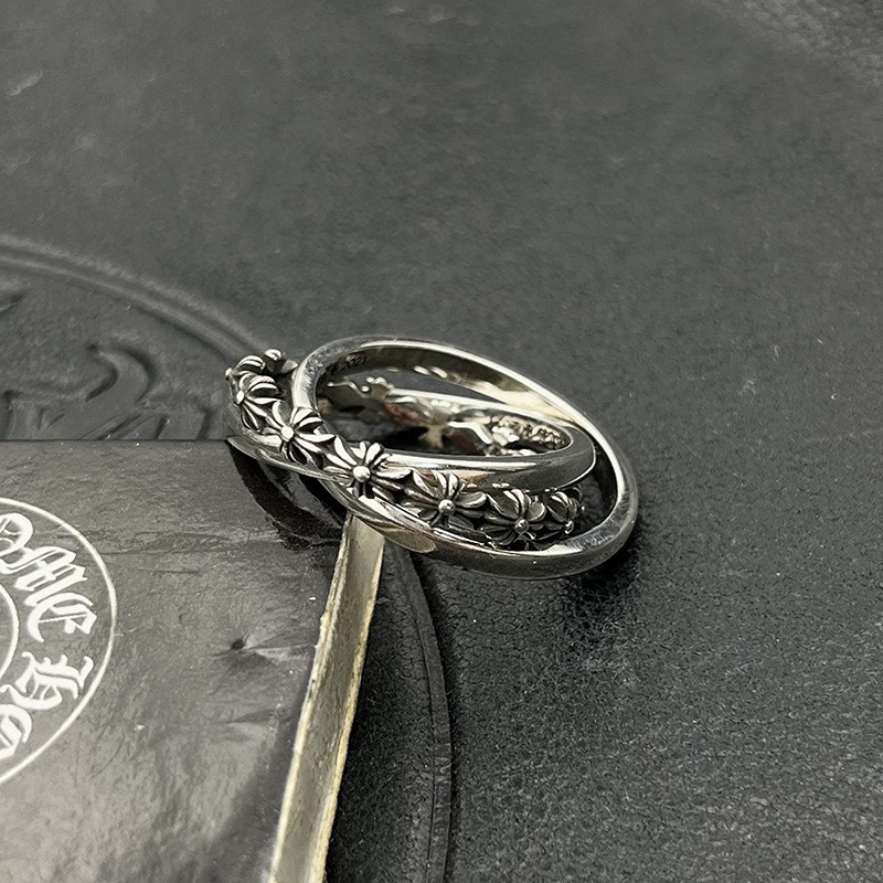 Ch**me He**ts triple ring cross flower ring