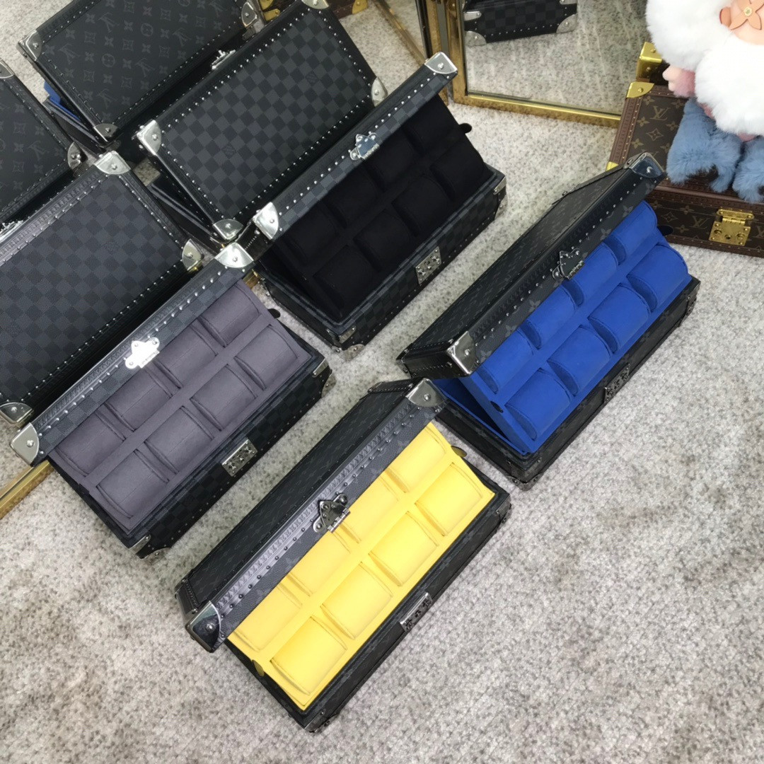 LV 8 WATCH CASE N48194