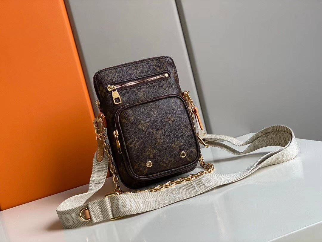 LV UTILITY PHONE POCKET M80746