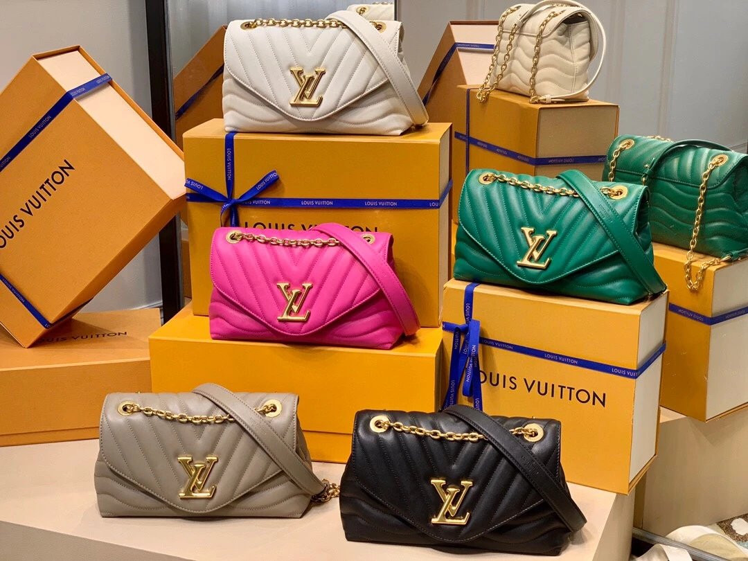 LV NEW WAVE CHAIN BAG M58550