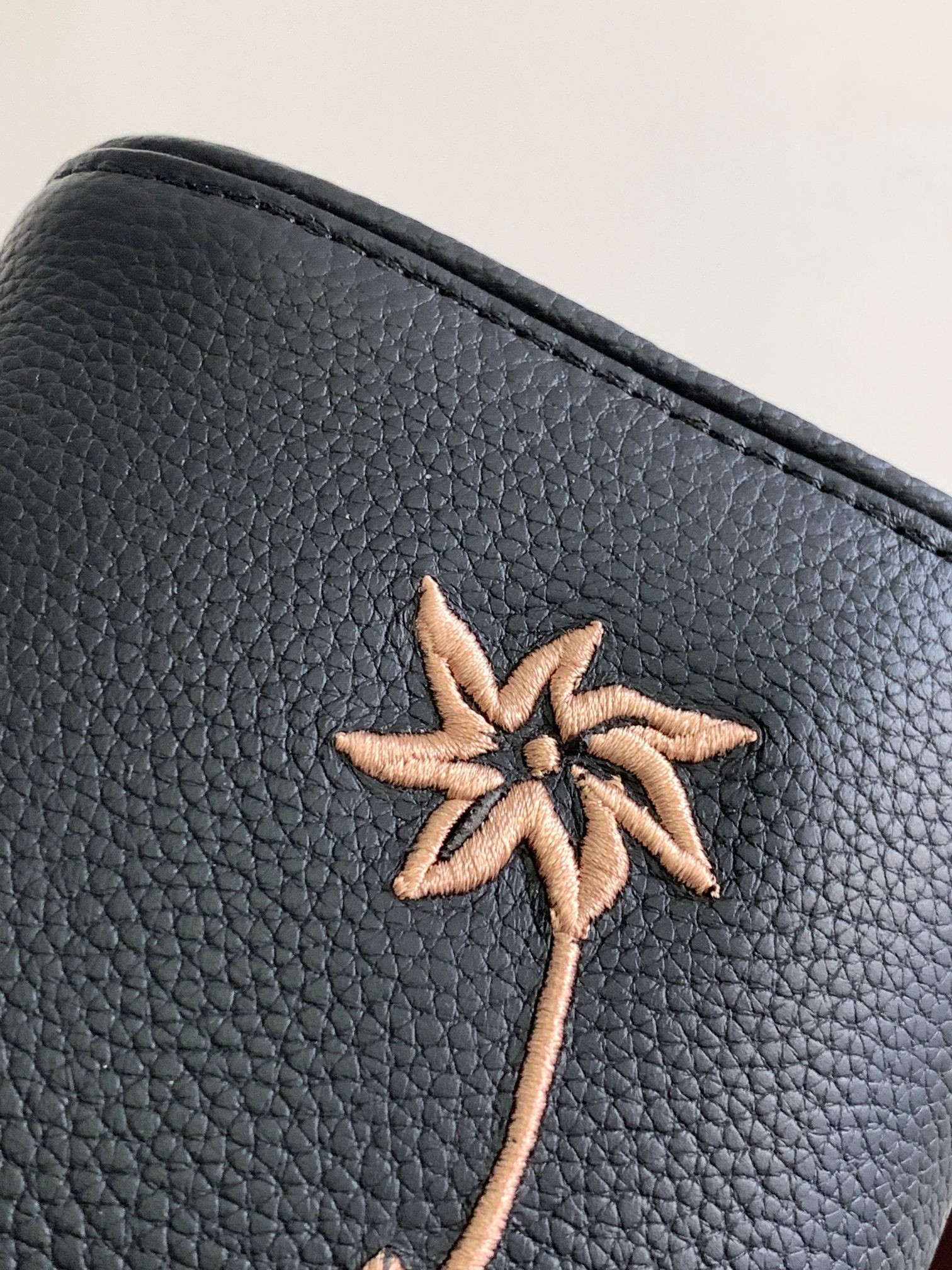 D*or lingot toiletry bag grained leather black black oblique mirage technical fabric 8.5 x 5 x 4 inches