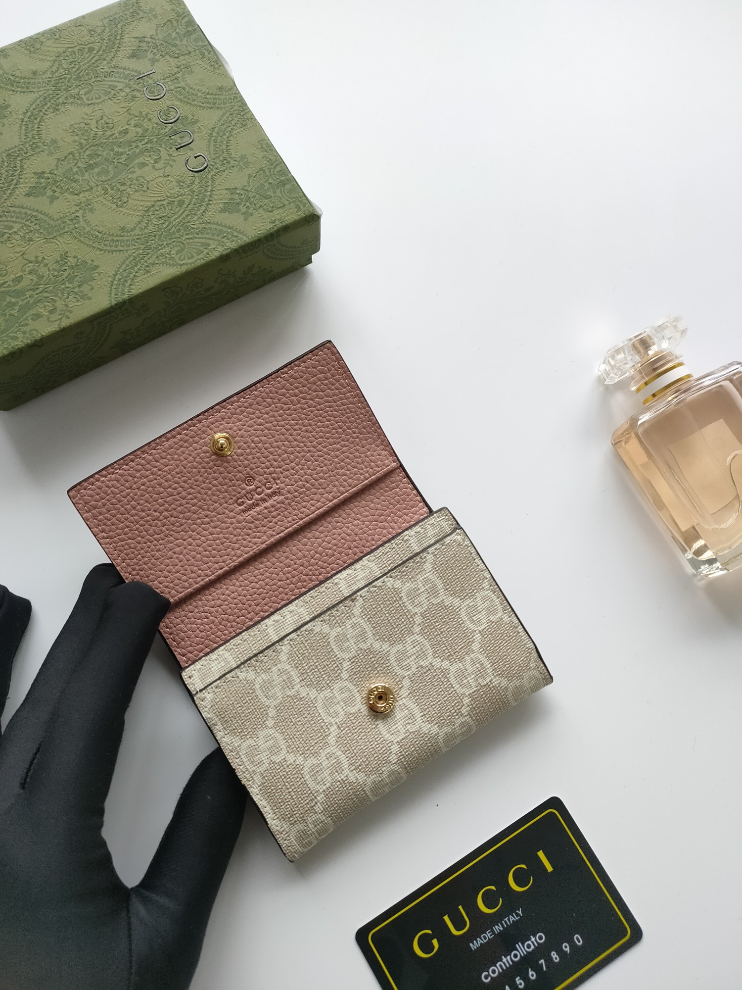 G*u*i gg card case wallet