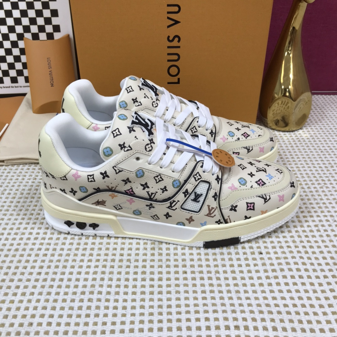UA LV Trainer Sneaker