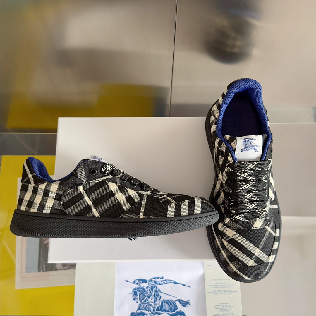 ua B**rry check terrace sneakers