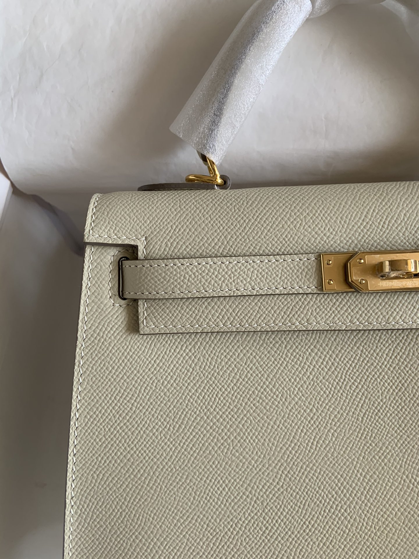 HERMÈS Kelly Gold-tone Hardware 25 28
