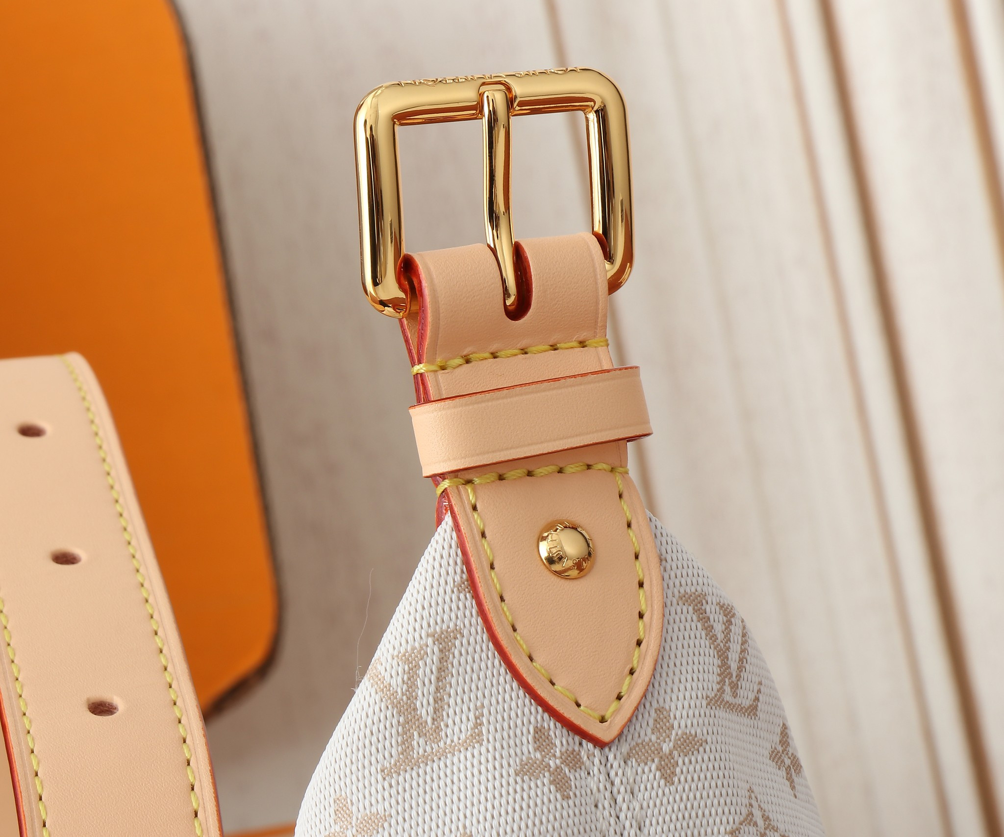 LV Hills Pochette M12433 18.5x11x6.5CM