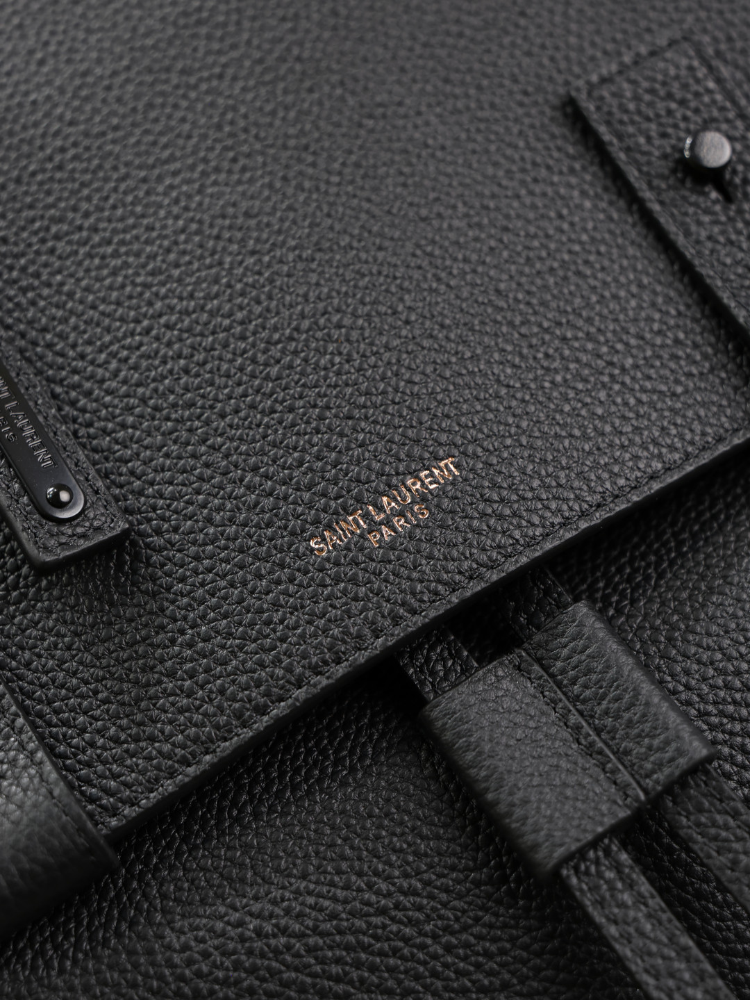 Y*L sac de jour backpack in grained leather 29 x 37.5 x 14 cm