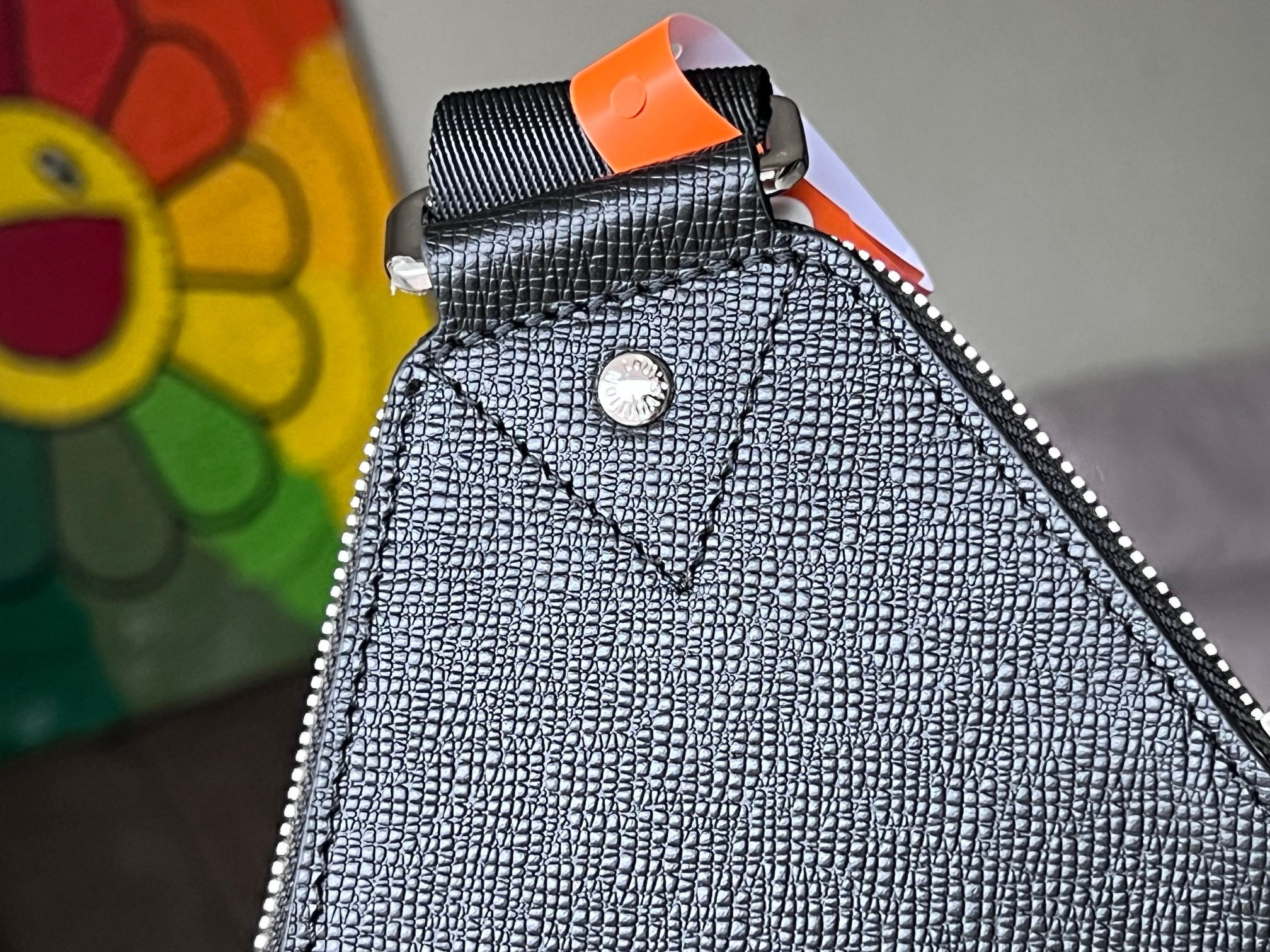 LV Avenue Sling Bag M30863 20 x 31 x 7 cm